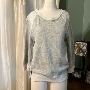3/4 sleeve sweatshirt
